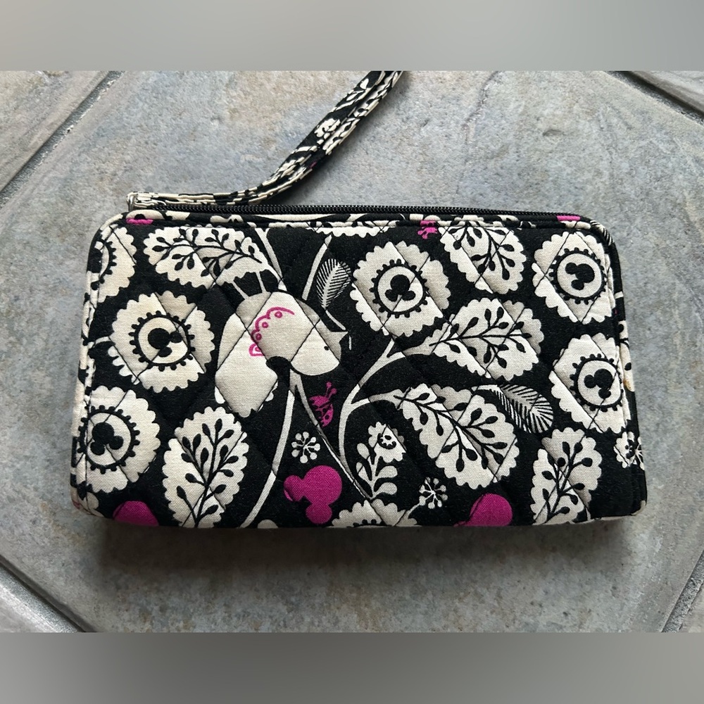Retired Vera Bradley Disney Mickey Meets Birdie Wallet Wristlet